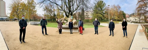 Starosta Prahy 3 otevřel revitalizovaný park U Kněžské louky - foto 1